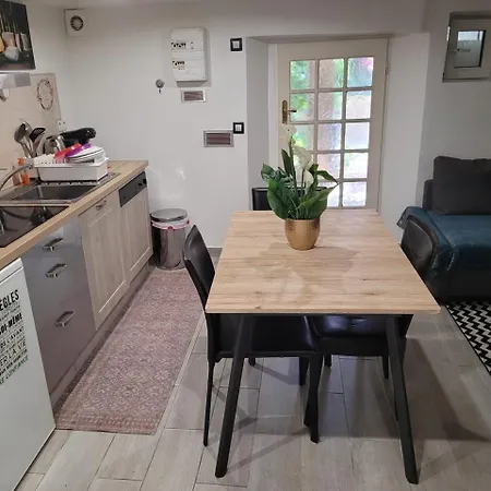 Joli Rez De Jardin La Seyne-sur-Mer