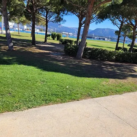 Apartman Joli Rez De Jardin *