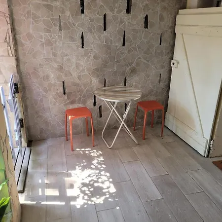 Joli Rez De Jardin * لا سين سور مير