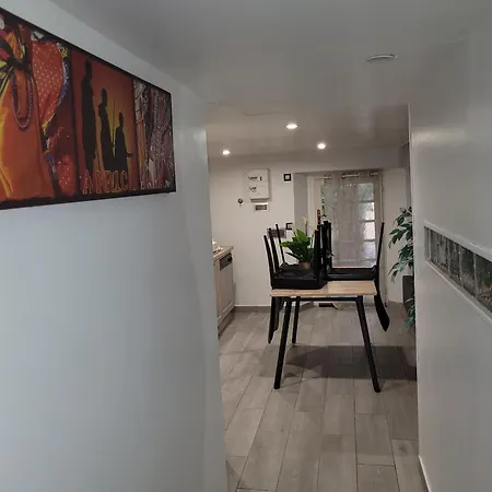 Joli Rez De Jardin * لا سين سور مير